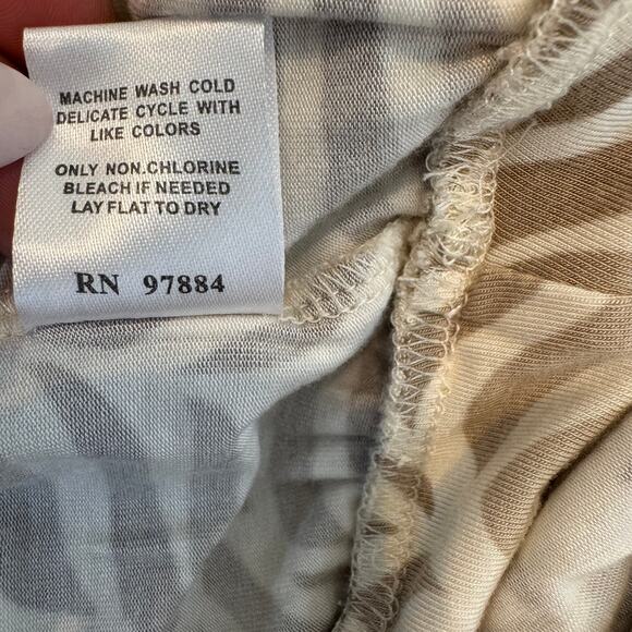 Tart Long Split Sleeve Neutral Leaf Pattern V-Neck Romper Small - Picture 8 of 10